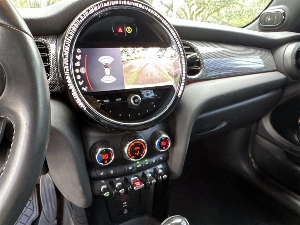 used 2023 MINI Hardtop car, priced at $29,153