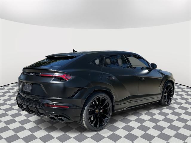 used 2023 Lamborghini Urus car, priced at $239,993
