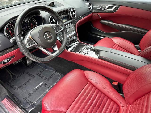 used 2020 Mercedes-Benz SL 550 car, priced at $74,992