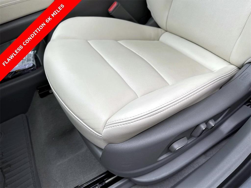 used 2024 Cadillac XT6 car, priced at $49,992