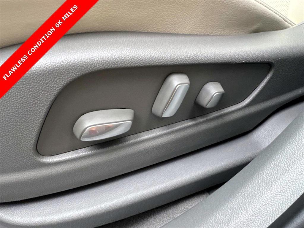 used 2024 Cadillac XT6 car, priced at $49,992