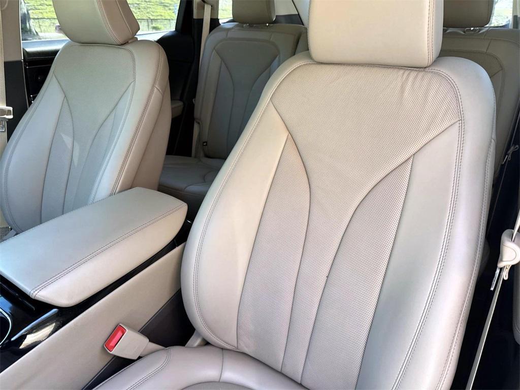 used 2022 Lincoln Nautilus car, priced at $31,942