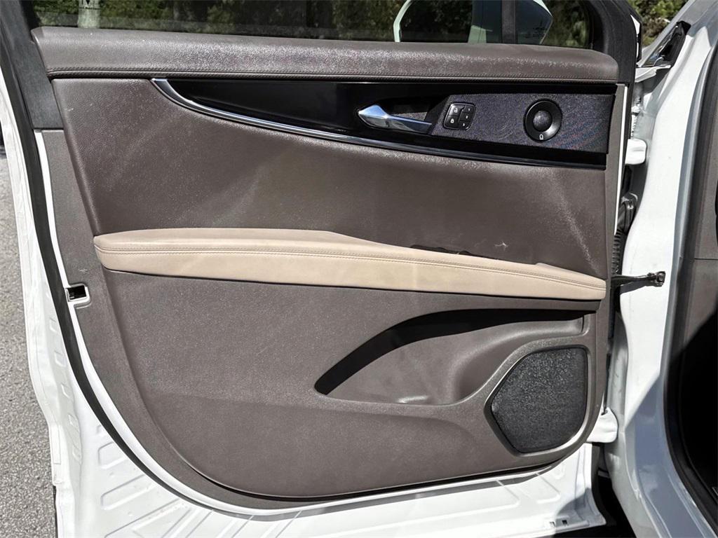 used 2022 Lincoln Nautilus car, priced at $31,942