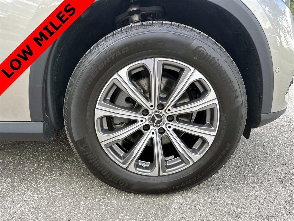 used 2024 Mercedes-Benz GLC 300 car, priced at $41,494