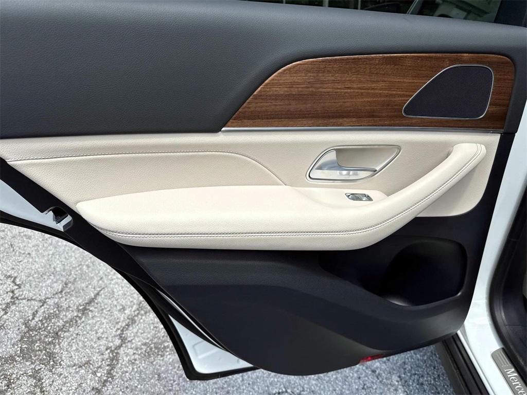 used 2025 Mercedes-Benz GLE 350 car, priced at $55,910