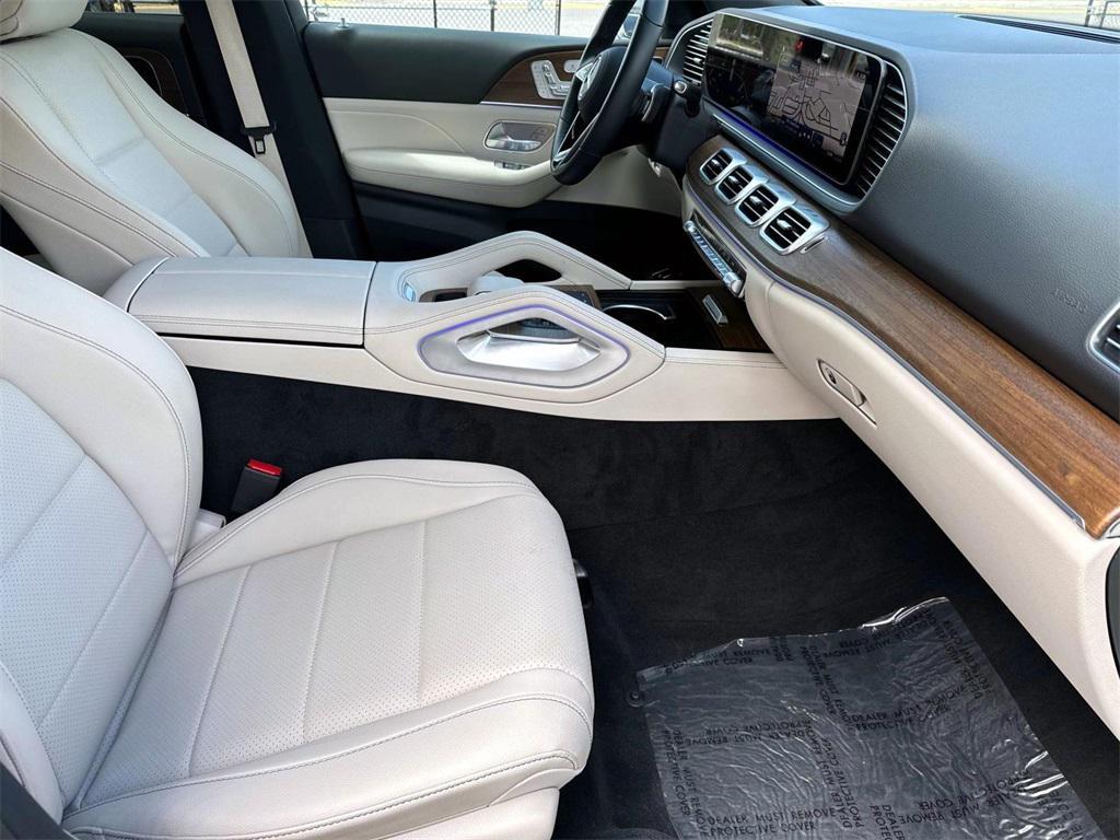 used 2025 Mercedes-Benz GLE 350 car, priced at $55,910