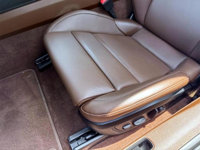 used 2025 Porsche 911 car, priced at $165,991