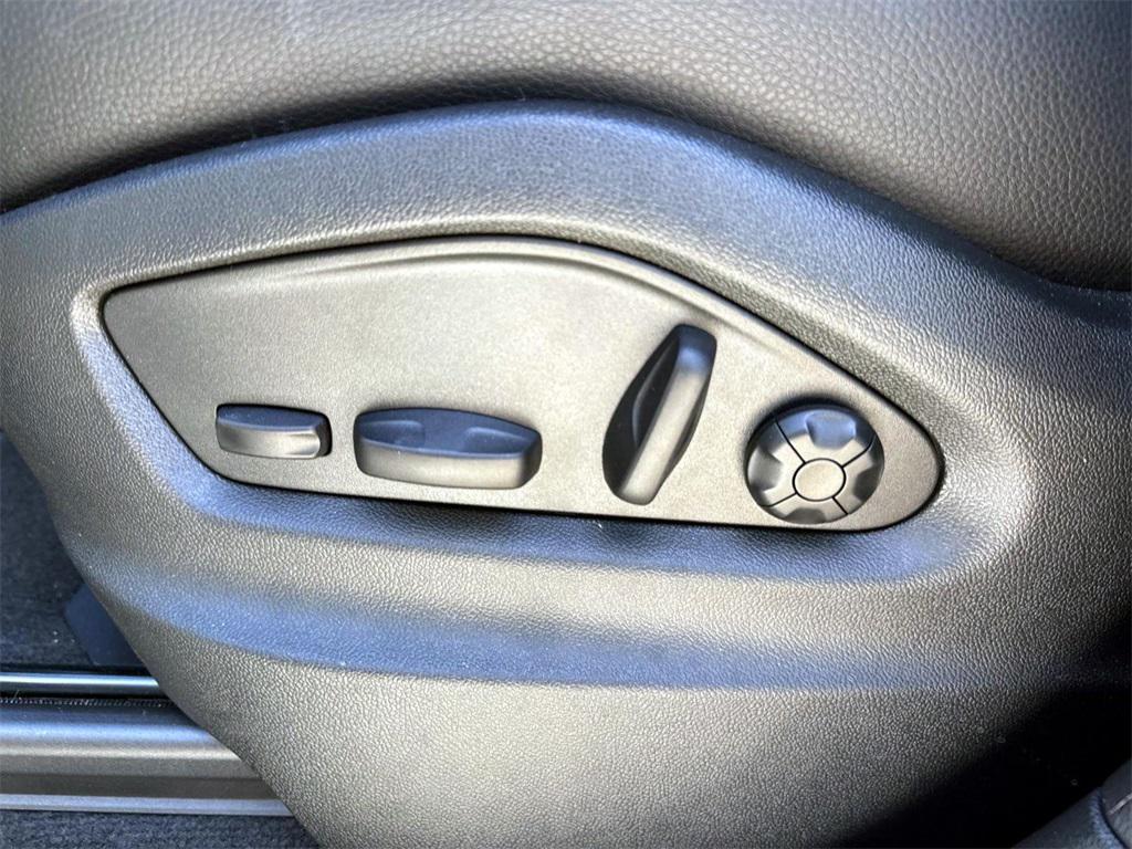 used 2024 Porsche Cayenne car, priced at $72,491