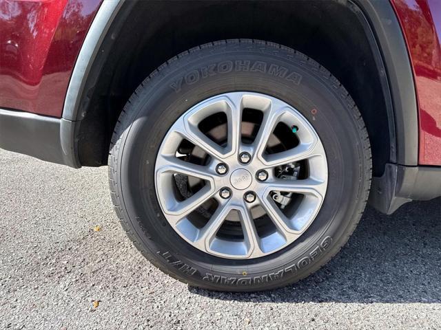 used 2021 Jeep Grand Cherokee car, priced at $25,536