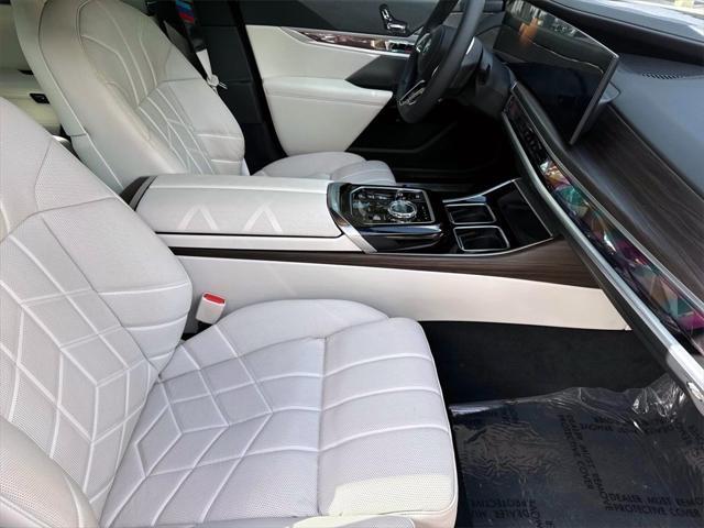 used 2023 BMW i7 car, priced at $77,991