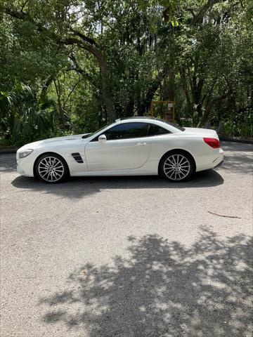 used 2020 Mercedes-Benz SL 550 car, priced at $69,991
