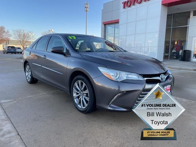 used 2017 Toyota Camry Hybrid car, priced at $16,900