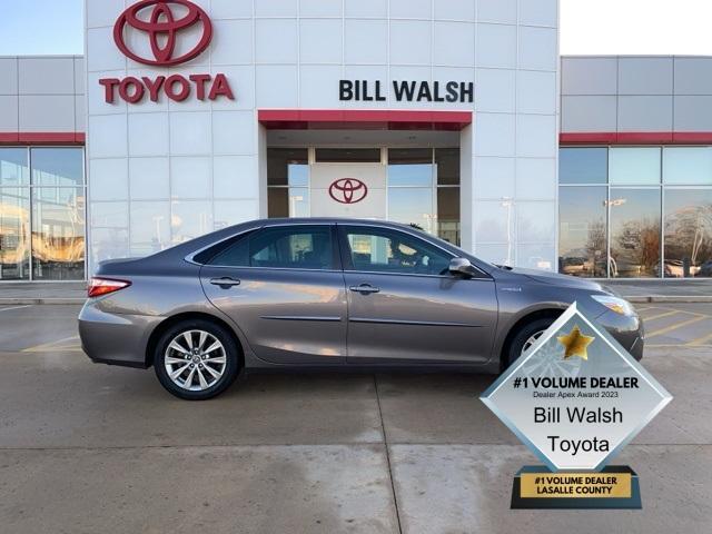 used 2017 Toyota Camry Hybrid car, priced at $16,900