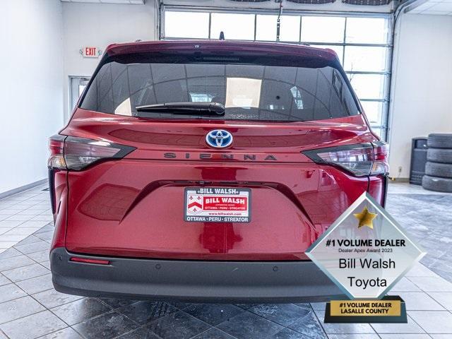 used 2023 Toyota Sienna car, priced at $41,900