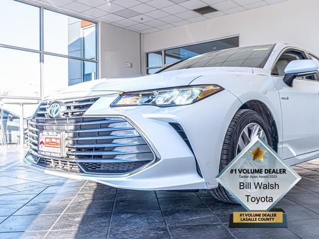 used 2021 Toyota Avalon Hybrid car, priced at $28,900