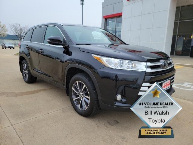 used 2019 Toyota Highlander car, priced at $27,900