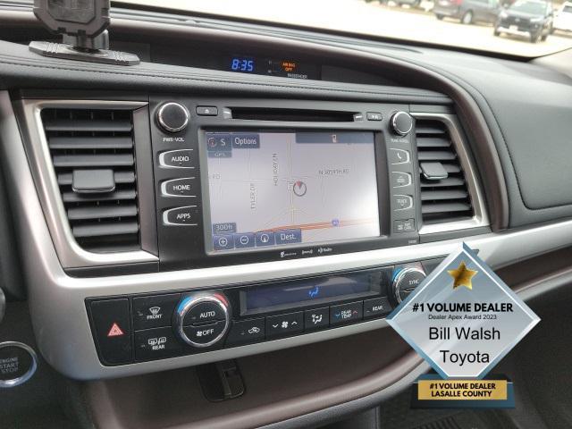 used 2019 Toyota Highlander car, priced at $27,900