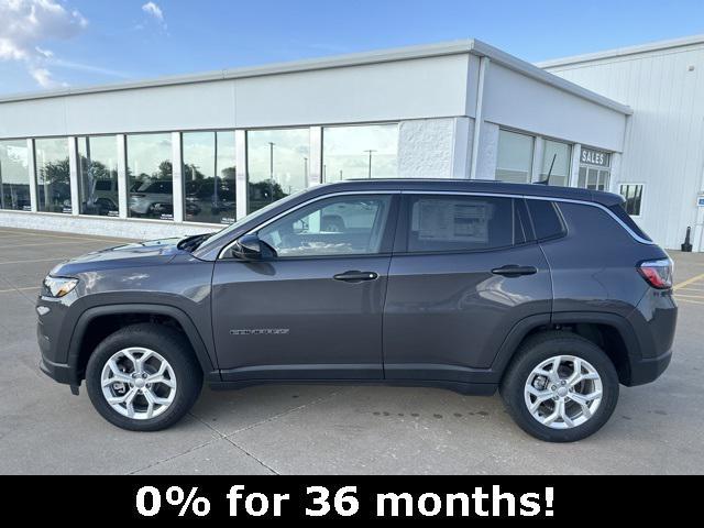 new 2024 Jeep Compass car, priced at $25,999