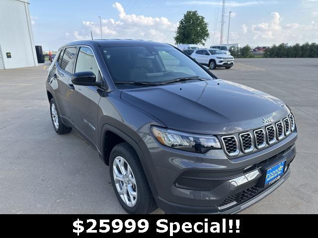 new 2024 Jeep Compass car, priced at $25,999