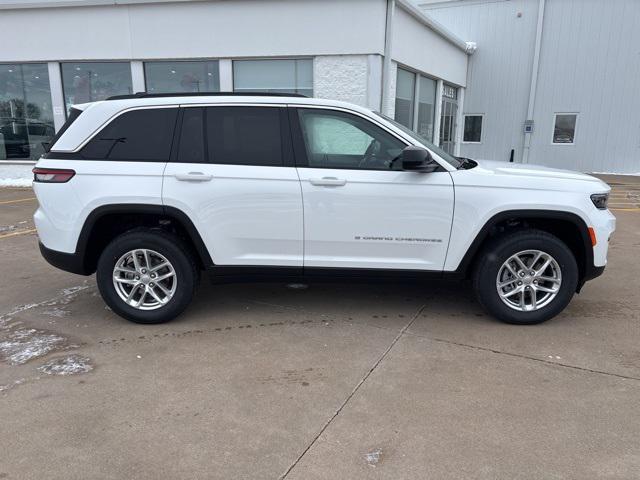 new 2025 Jeep Grand Cherokee car, priced at $43,375