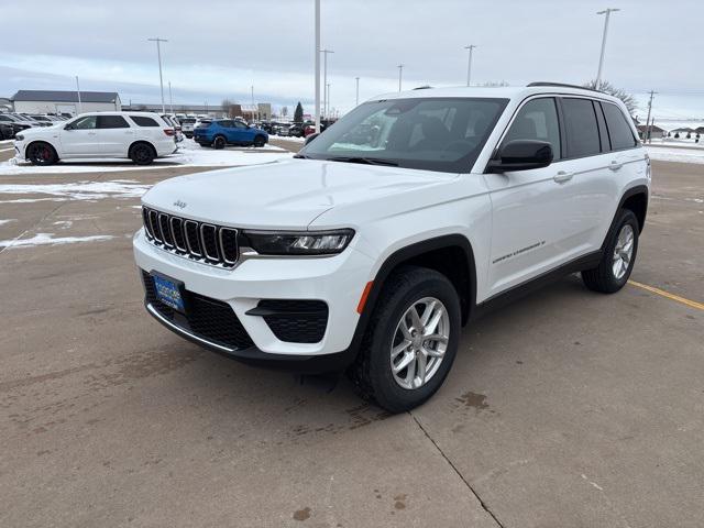 new 2025 Jeep Grand Cherokee car, priced at $43,375