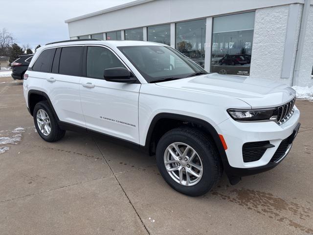 new 2025 Jeep Grand Cherokee car, priced at $43,375