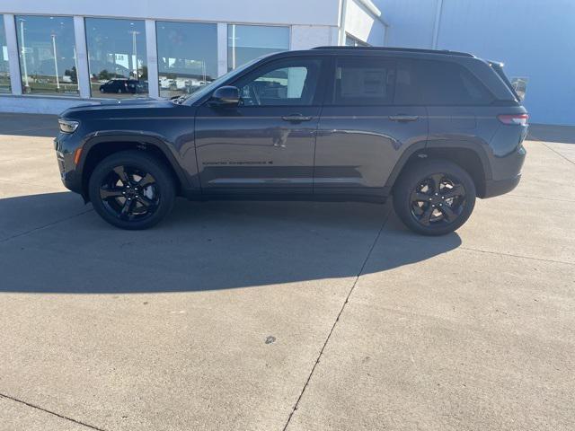 new 2025 Jeep Grand Cherokee car, priced at $48,535