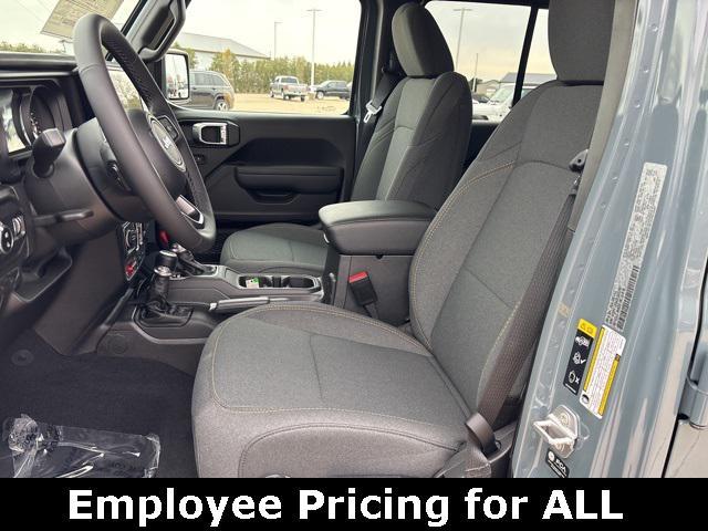 new 2025 Jeep Gladiator car, priced at $47,550
