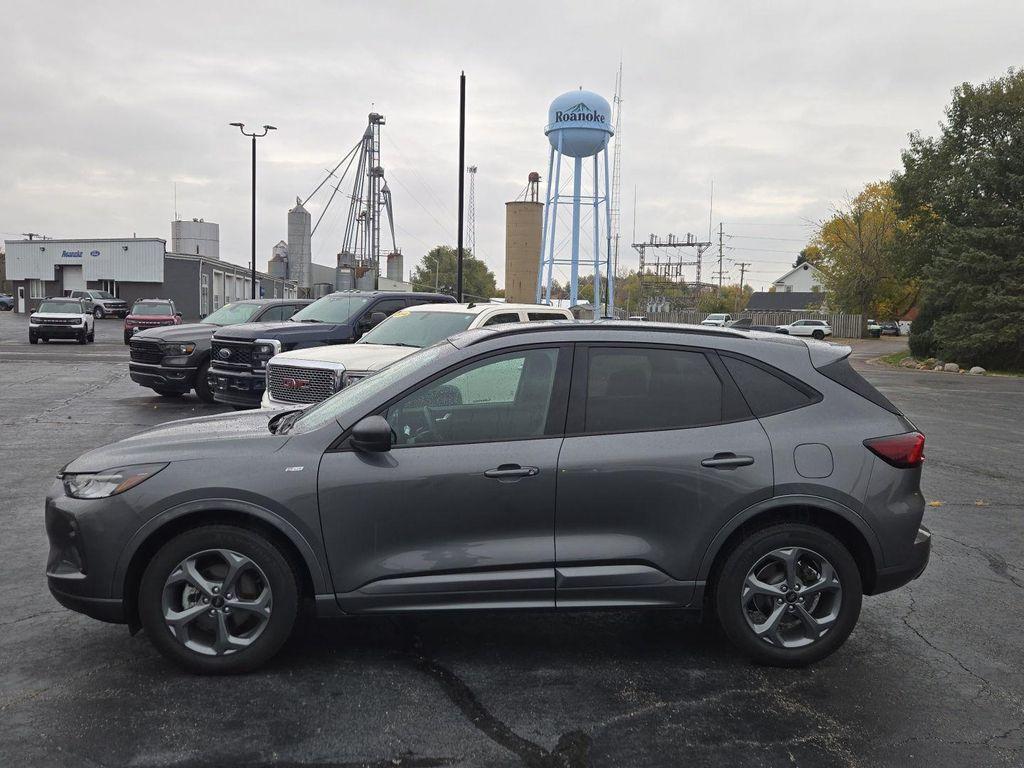 used 2023 Ford Escape car, priced at $24,990