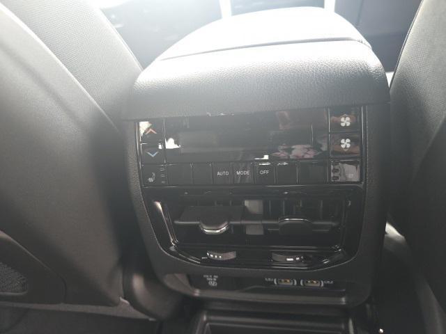 new 2025 Jeep Grand Cherokee L car, priced at $52,220