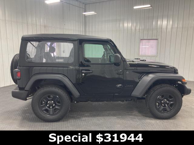 new 2025 Jeep Wrangler car, priced at $31,944