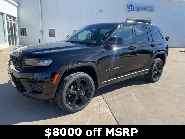 new 2024 Jeep Grand Cherokee car, priced at $40,175