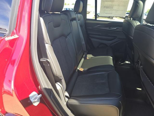 new 2025 Jeep Grand Cherokee car, priced at $45,475