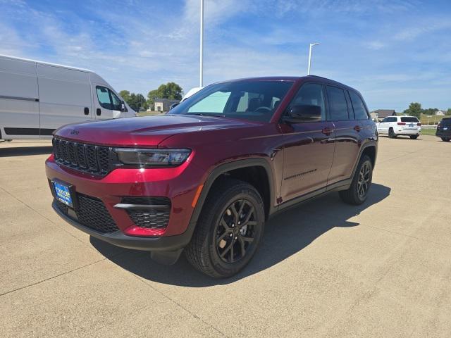 new 2025 Jeep Grand Cherokee car, priced at $45,475