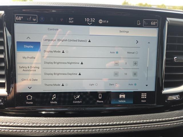 new 2025 Chrysler Pacifica car, priced at $44,940
