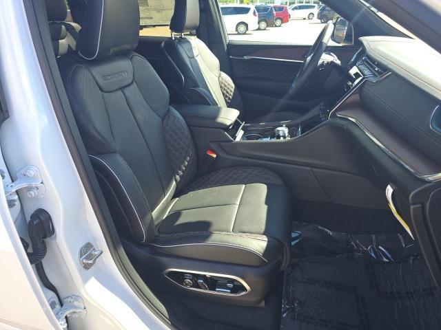 new 2025 Jeep Grand Cherokee car, priced at $60,830