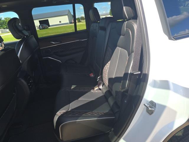 new 2025 Jeep Grand Cherokee car, priced at $60,830