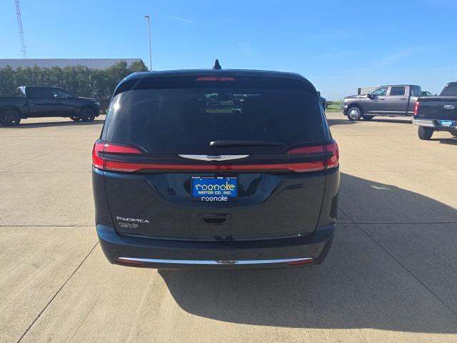 new 2025 Chrysler Pacifica car, priced at $44,940