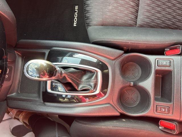 used 2020 Nissan Rogue car, priced at $13,899