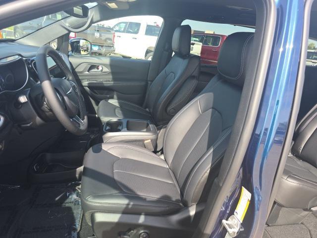 new 2025 Chrysler Pacifica car, priced at $49,215