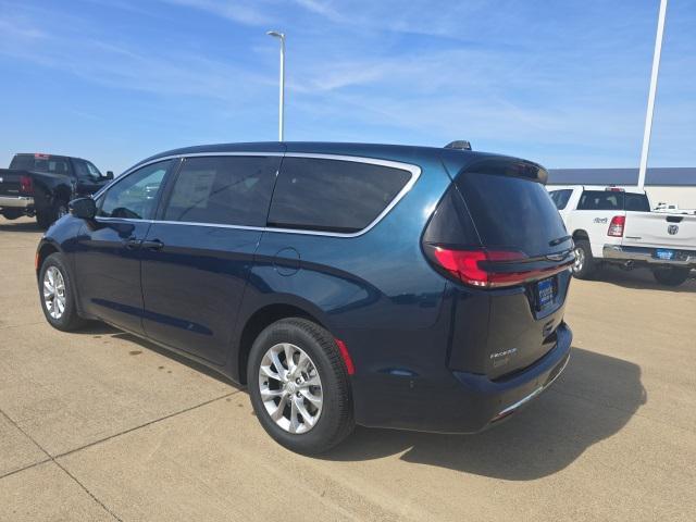 new 2025 Chrysler Pacifica car, priced at $49,215