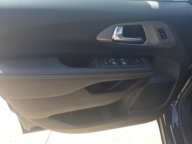 new 2025 Chrysler Pacifica car, priced at $49,215