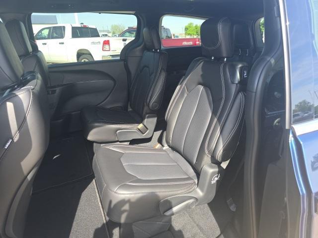 new 2025 Chrysler Pacifica car, priced at $49,215
