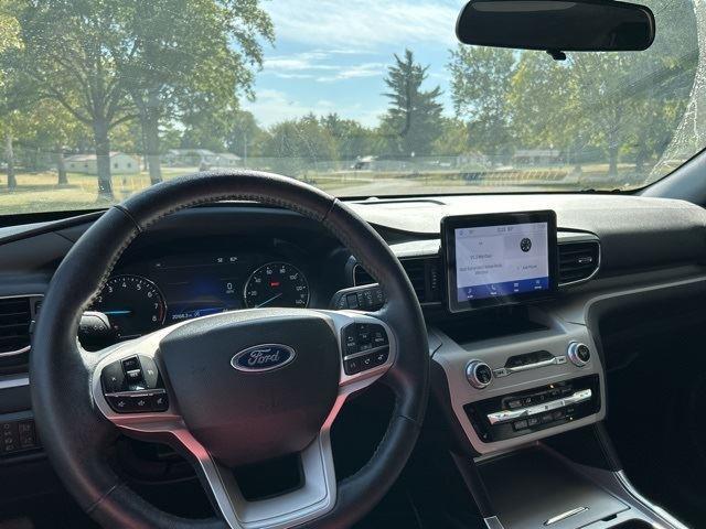 used 2023 Ford Explorer car, priced at $33,399
