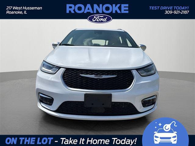 used 2021 Chrysler Pacifica car, priced at $32,700