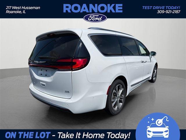 used 2021 Chrysler Pacifica car, priced at $32,700