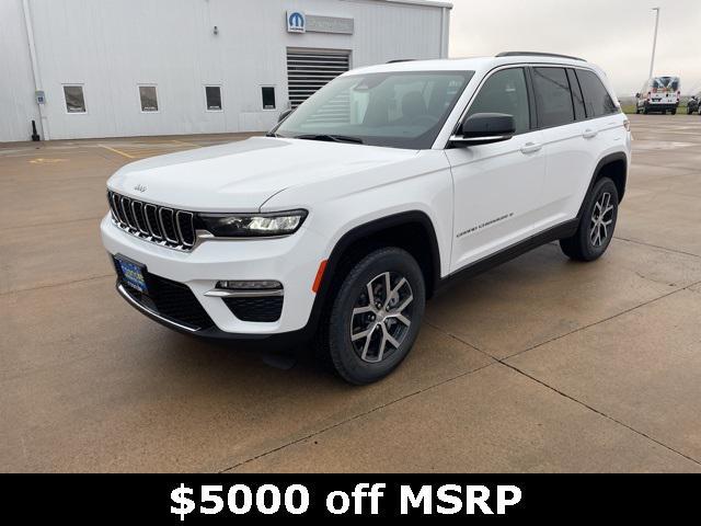 new 2025 Jeep Grand Cherokee car, priced at $43,215