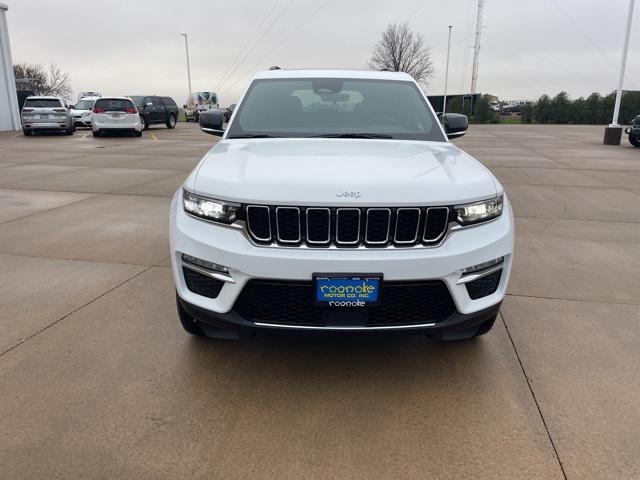 new 2025 Jeep Grand Cherokee car, priced at $49,215