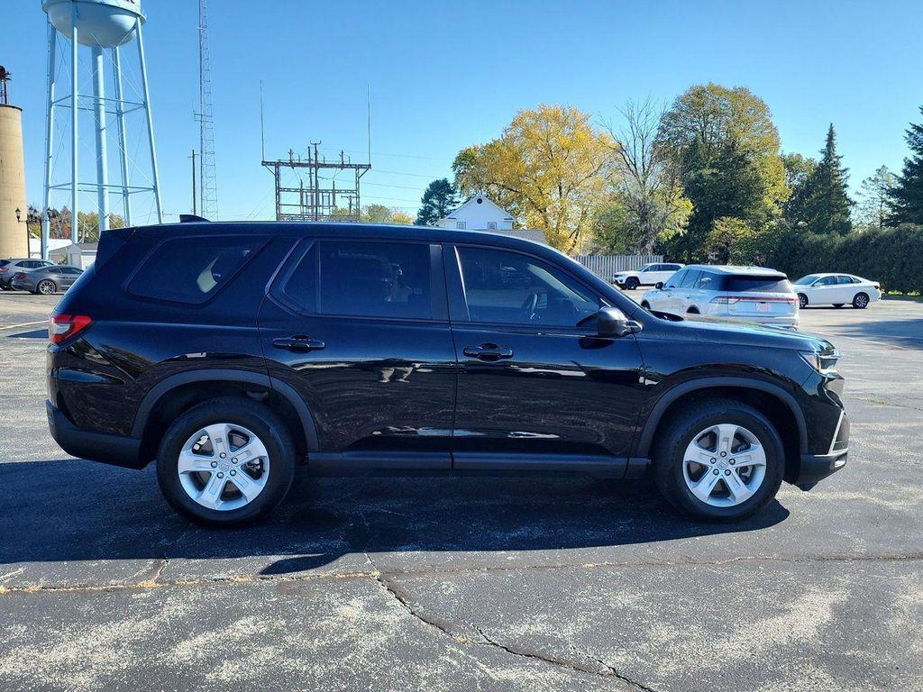 used 2023 Honda Pilot car, priced at $29,999