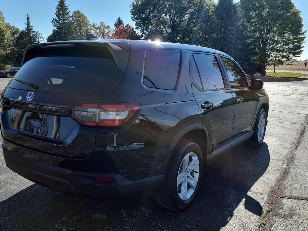 used 2023 Honda Pilot car, priced at $29,999